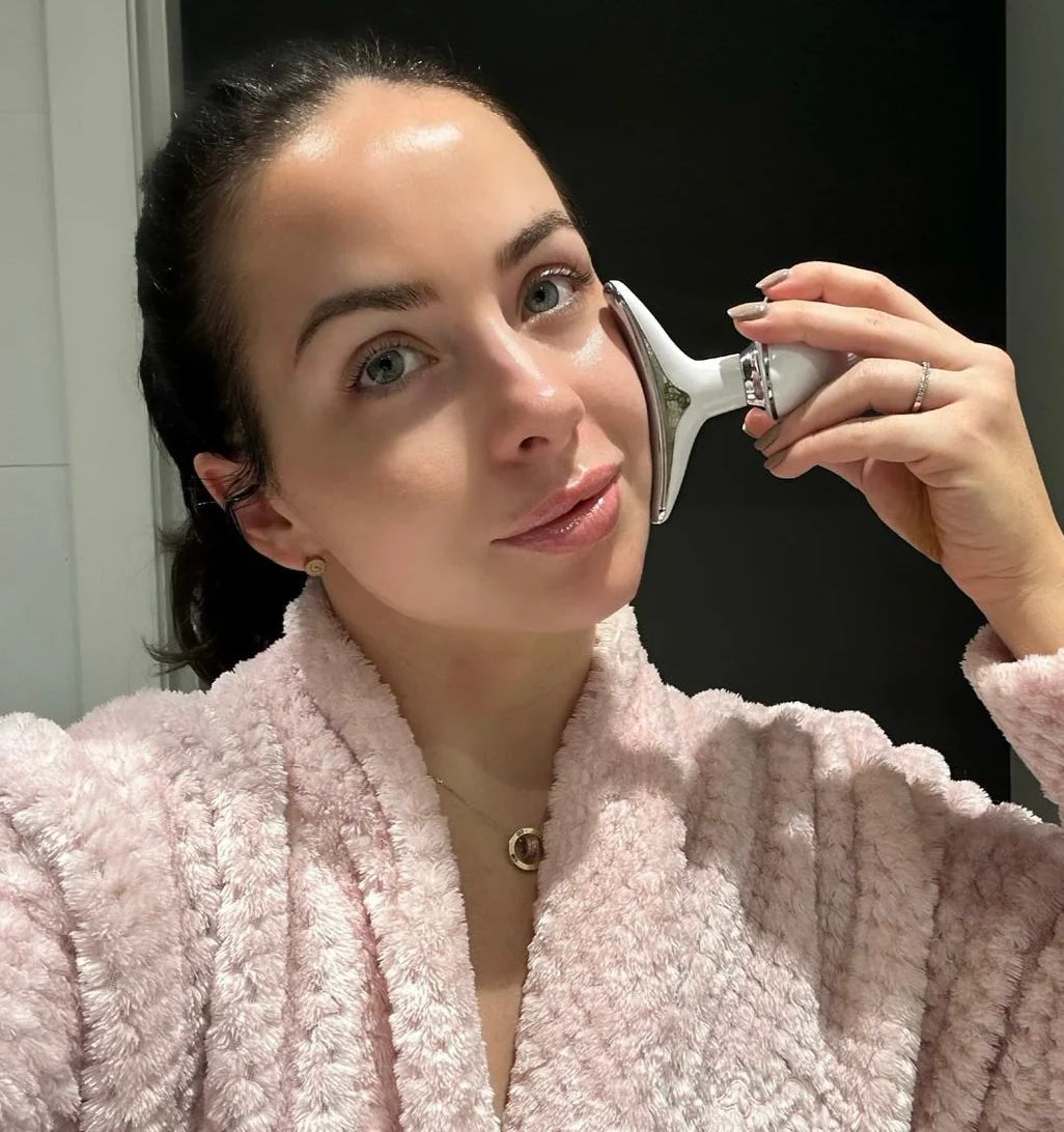 Dispositivo Definidor Facial AlmaSkin™ con Tecnología LED