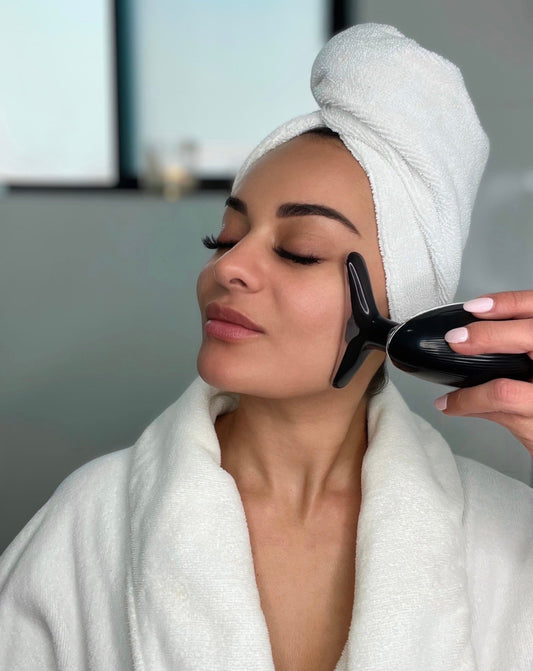 Dispositivo Definidor Facial Cisoma Skin™ con Tecnología LED